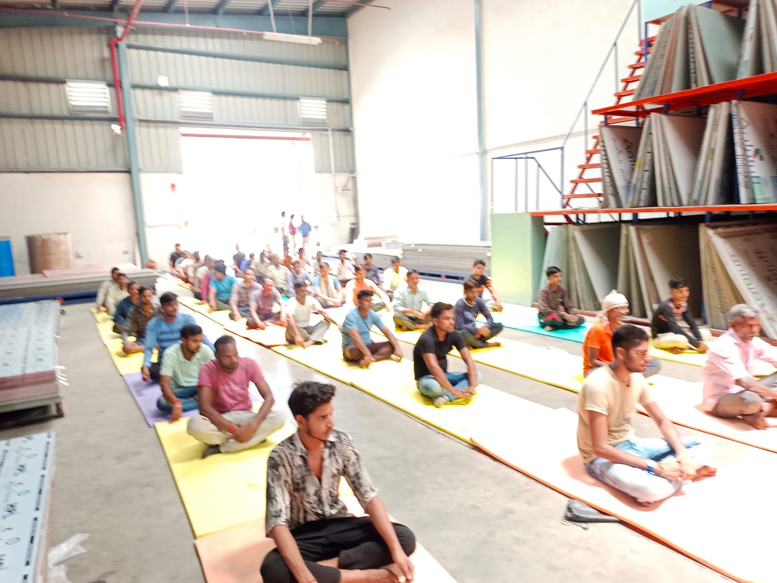 अष्टम योग दिवस के उपलक्ष्य में कामगारों के लिए पखवाड़ा मेंअशोका फोम मल्टीप्लास्ट प्प्र लि बरेली में योग अष्टम योग दिवस के उपलक्ष्य में कामगारों के लिए पखवाड़ा मेंअशोका फोम मल्टीप्लास्ट प्प्र लि बरेली में योग