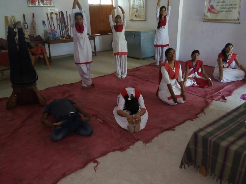 योग भारती बलिया शाखा द्वारा पी जी कॉलेज बलिया में योग शिविर योग भारती बलिया शाखा द्वारा पी जी कॉलेज बलिया में योग शिविर